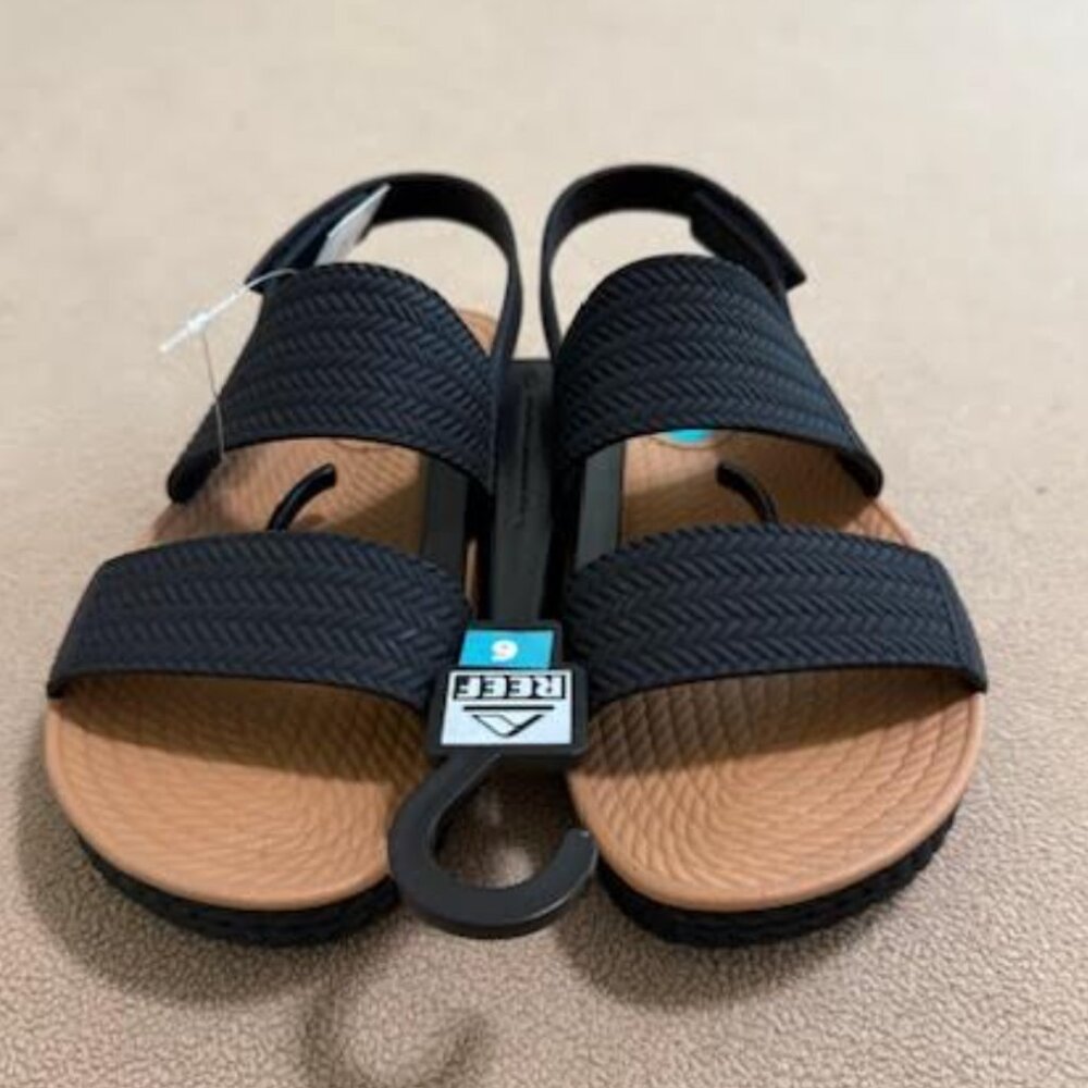 NEW REEF Water Vista NWT Women's Black & Tan Beach Summer Sandals Shoes NEW! - Picture 2 of 3
